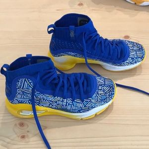 Stephan Curry Under Armor sneakers